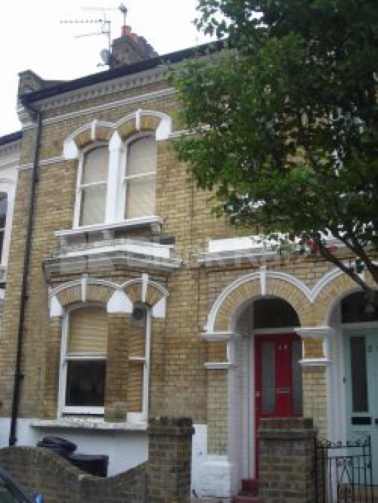 			new instruction, 1 Bedroom, 1 bath, 1 reception Flat			 Ryland Road, KENTISH TOWN Nw5